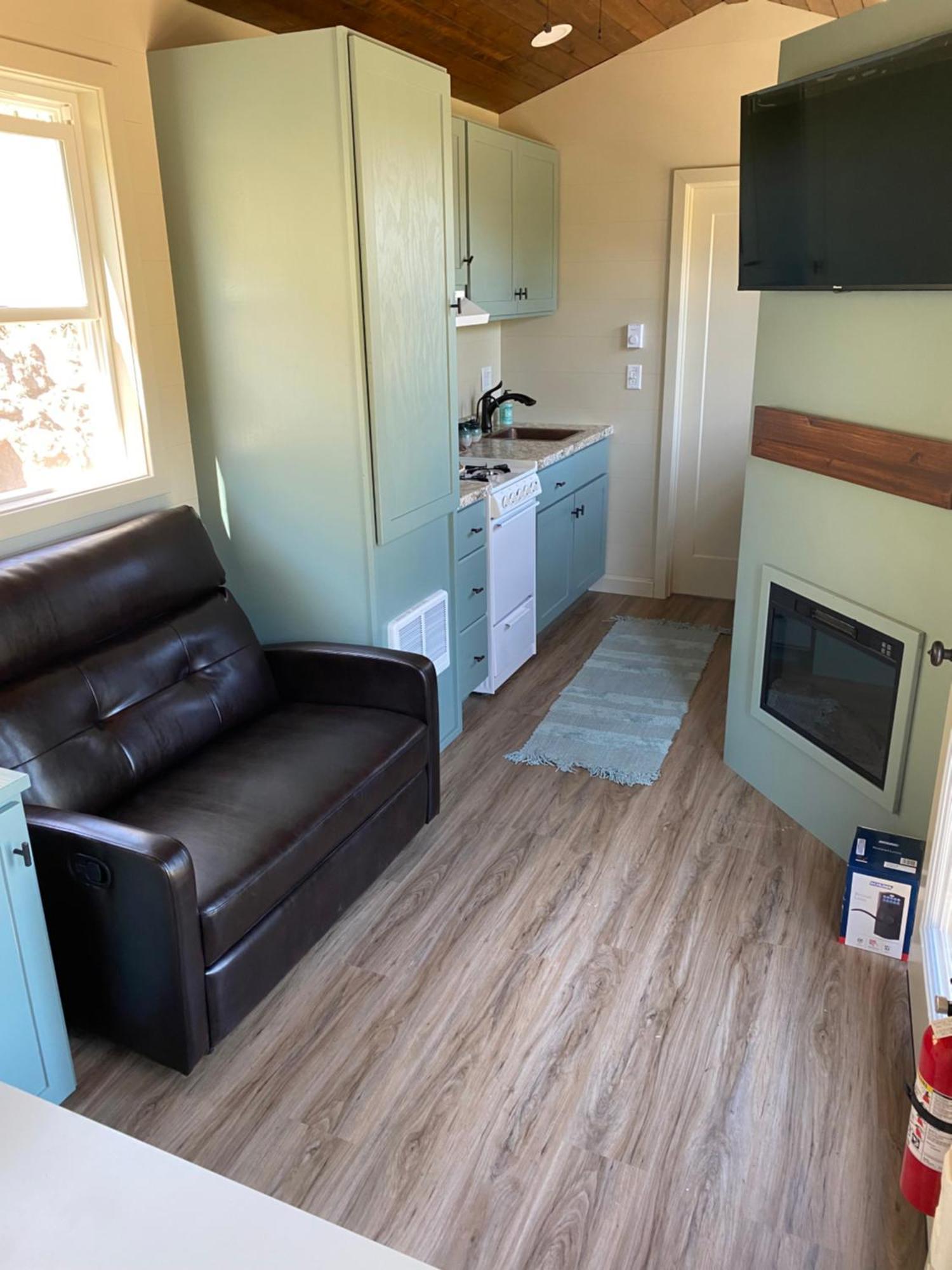 Two Bears Inn Bed & Breakfast 레드 로지 외부 사진